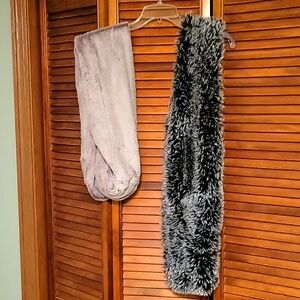 2 maurices scarves